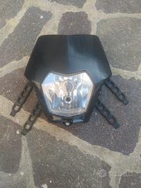 Faro  anteriore  Motard   50/125 cc 