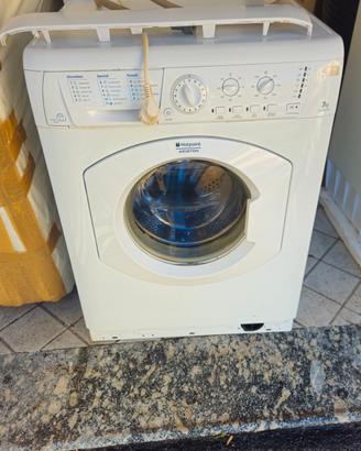 Lavatrice Ariston 7 kg mod.ARXXL105. Da rivedere