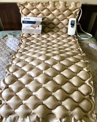 Materasso antidecubito con compressore