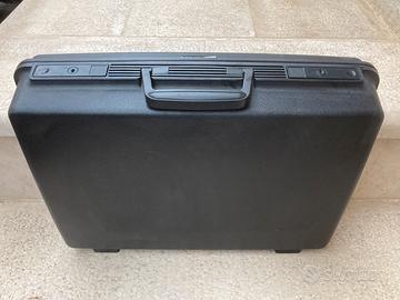 Borsa nera vintage 90’ valigia 24 ore delsey visa