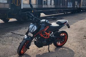 ktm duke 125 - IN GARANZIA 