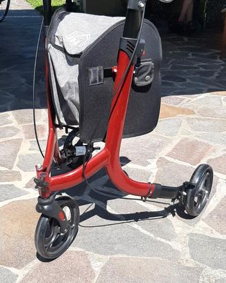 Deambulatore per anziani