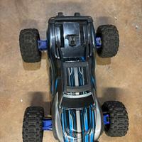 Traxxas maxx