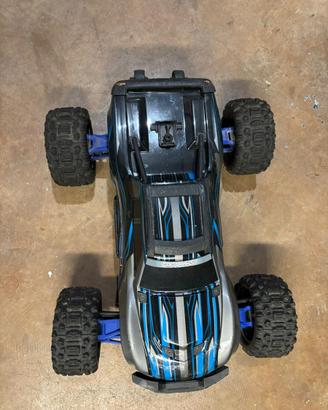 Traxxas maxx