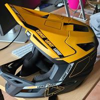 LEATT GRAVITY 6 CARBON