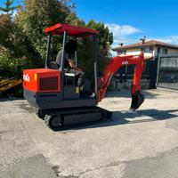 E136 - Escavatore FAI 13 q