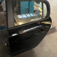 Portiera posteriore sinistra Peugeot 208 anno 2022