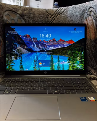 HP 15 intel core i 5,16 gb di ram Ssd 512 gb