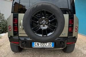 Land Rover Defender 110 anno 2023