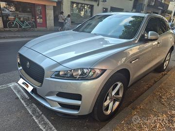 Jaguar F-Pace 2.0 D 180 CV AWD Prestige