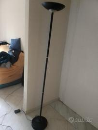 lampada da salone con luce regolabile