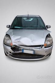 Ford Fiesta 1.2 Ghia 2007 INCIDENTATA – Motore OK