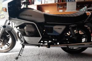 Moto Guzzi SP 1000