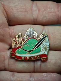 Alpini Distintivo per Congedo "È Finita" 30x27mm 