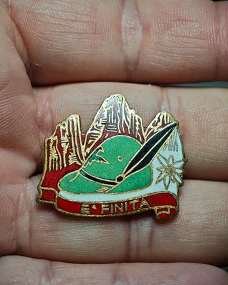Alpini Distintivo per Congedo "È Finita" 30x27mm 