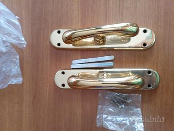 Coppia maniglie finestrao porta finestra 