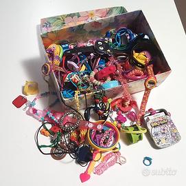 Bracciali, collane, orecchini e altro per bambina