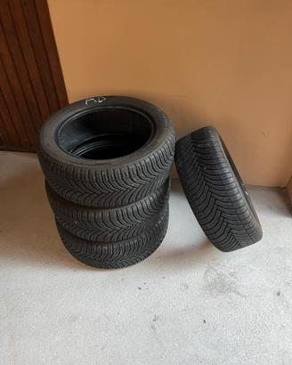 Treno gomme 4 stagioni michelin crossclimate
