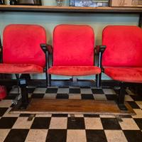 Svendita: poltrone vintage teatro