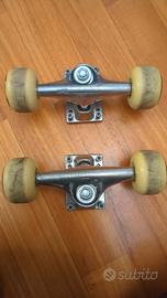 Attacchi skateboard Usati con ruote e cuscinetti