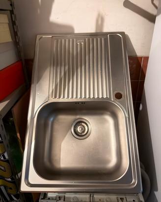 Lavello 1 vasca antigraffio