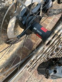 Ruote Beast Components GR25 mozzi DT Swiss 240