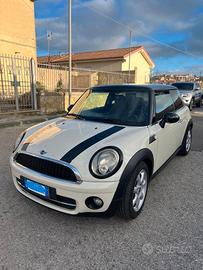 Mini Cooper D 1600 - 110CV-