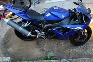 Yamaha R1