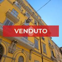 4 LOCALI A NAPOLI