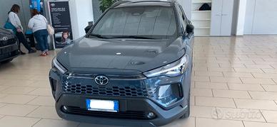 Toyota Corolla Cross “ Premium “ 2.0 AWD + Tetto P