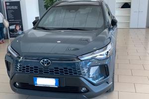 Toyota Corolla Cross “ Premium “ 2.0 AWD + Tetto P