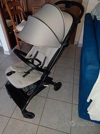 passeggino leggero peg perego 