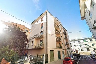 Appartamento di 130 m² con 4 locali e box auto a O
