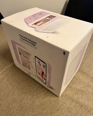 Mini frigorifero per cosmetici