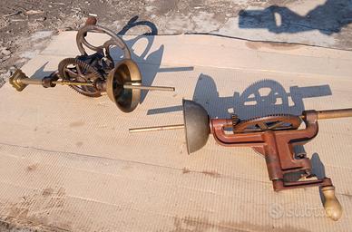 Due lavabottiglie antiche metà '900