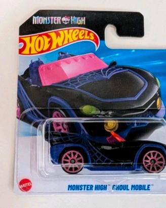 Hot Wheels HYX62 Monster High Ghoul Mobile 3/250