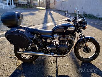 Triumph Bonneville T100 2022 jet black