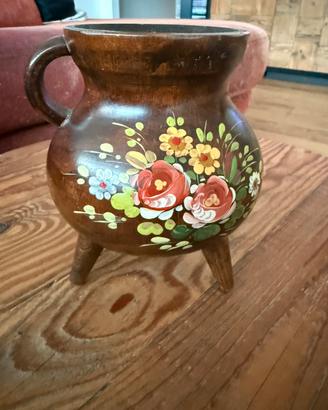 Vaso vintage a tre gambe in legno, decori floreali