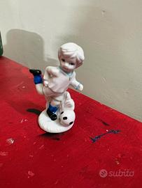 statuette in porcellana da collezionismo 