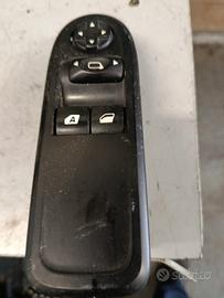 INTERRUTTORE ALZACRISTALLI ELETTRICI ANT SX CITROE