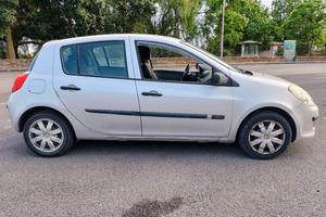 Renault Clio 3 serie 1.5 dci