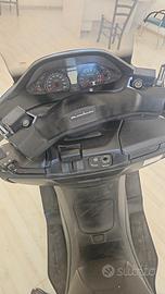 Suzuki Burgman 400