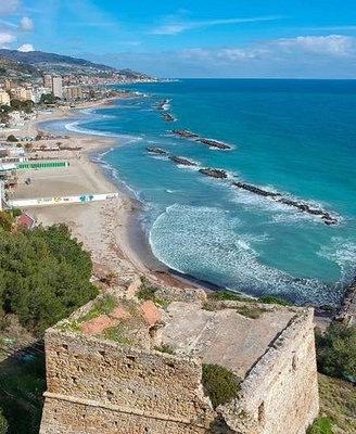 Appartamento ammobiliato fronte mare