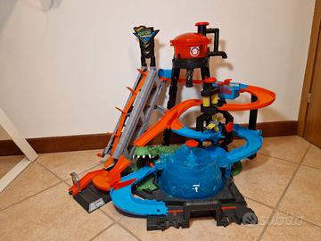 Hot Wheels Mega Autolavaggio Coccodrillo