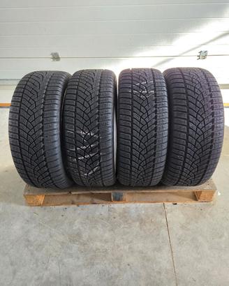 4 gomme Goodyear 235 50 18 Invernali