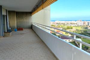 Prestigioso attico panoramico con terrazzo angolar