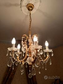 Lampadario classico con cristalli