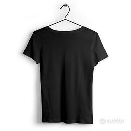 T-shirt nera