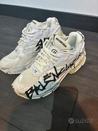 Balenciaga runner