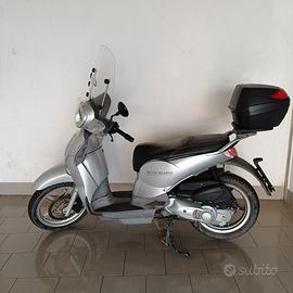 Scarabeo 125 ie
